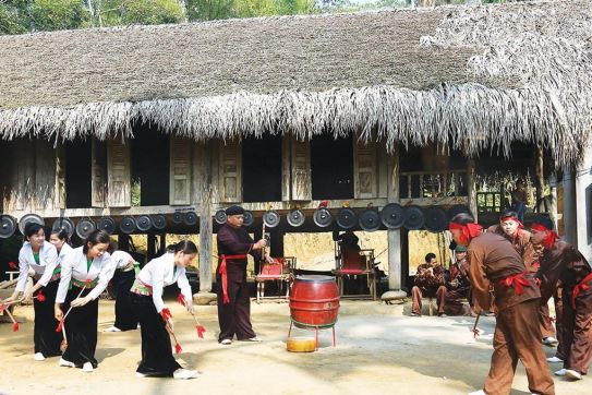 The festival of praying for peace in Muong village is a belief of the Thai people